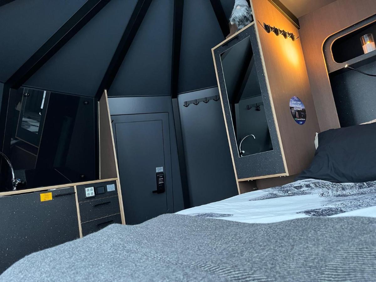 Vikajaervi Lake View Experience Igloos Рованиеми Экстерьер фото