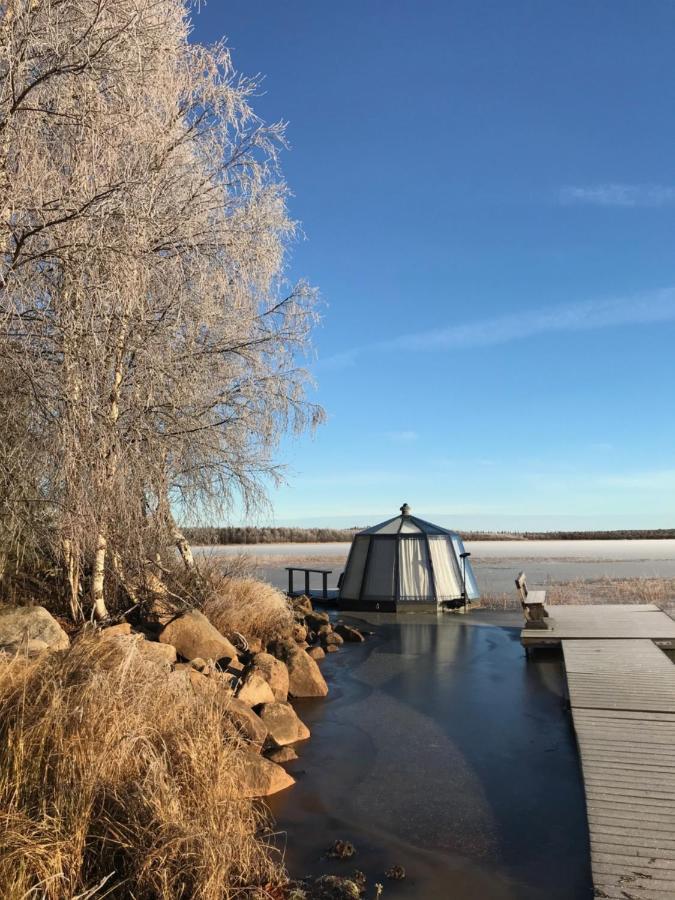 Vikajaervi Lake View Experience Igloos Рованиеми Экстерьер фото