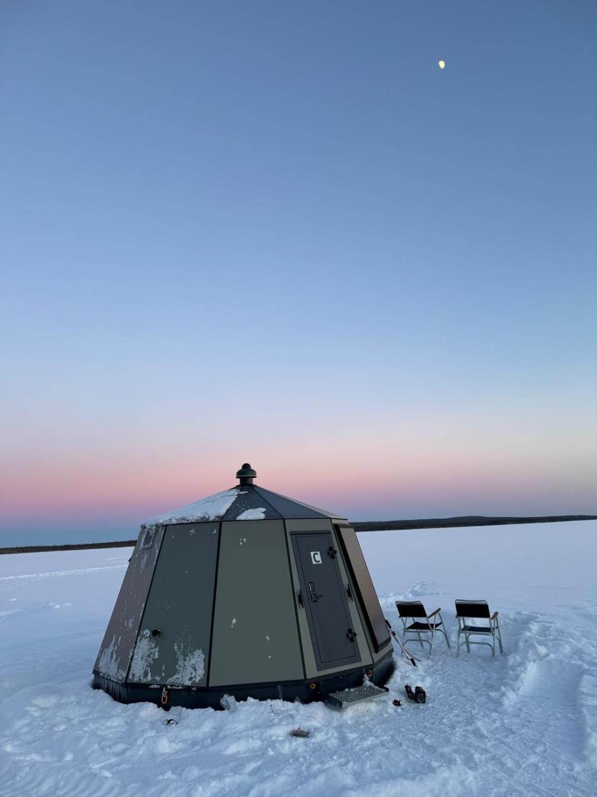Vikajaervi Lake View Experience Igloos Рованиеми Экстерьер фото