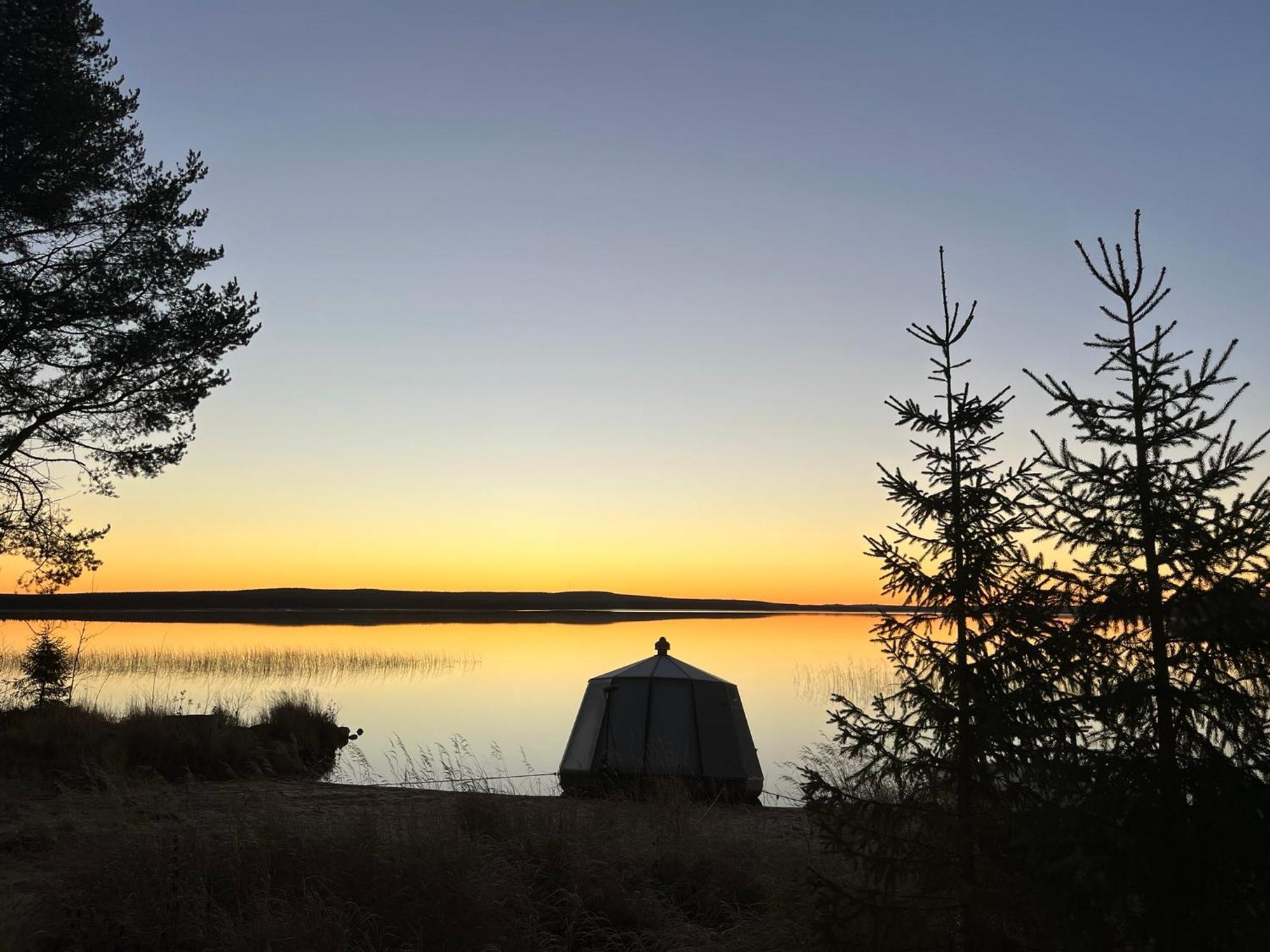 Vikajaervi Lake View Experience Igloos Рованиеми Экстерьер фото