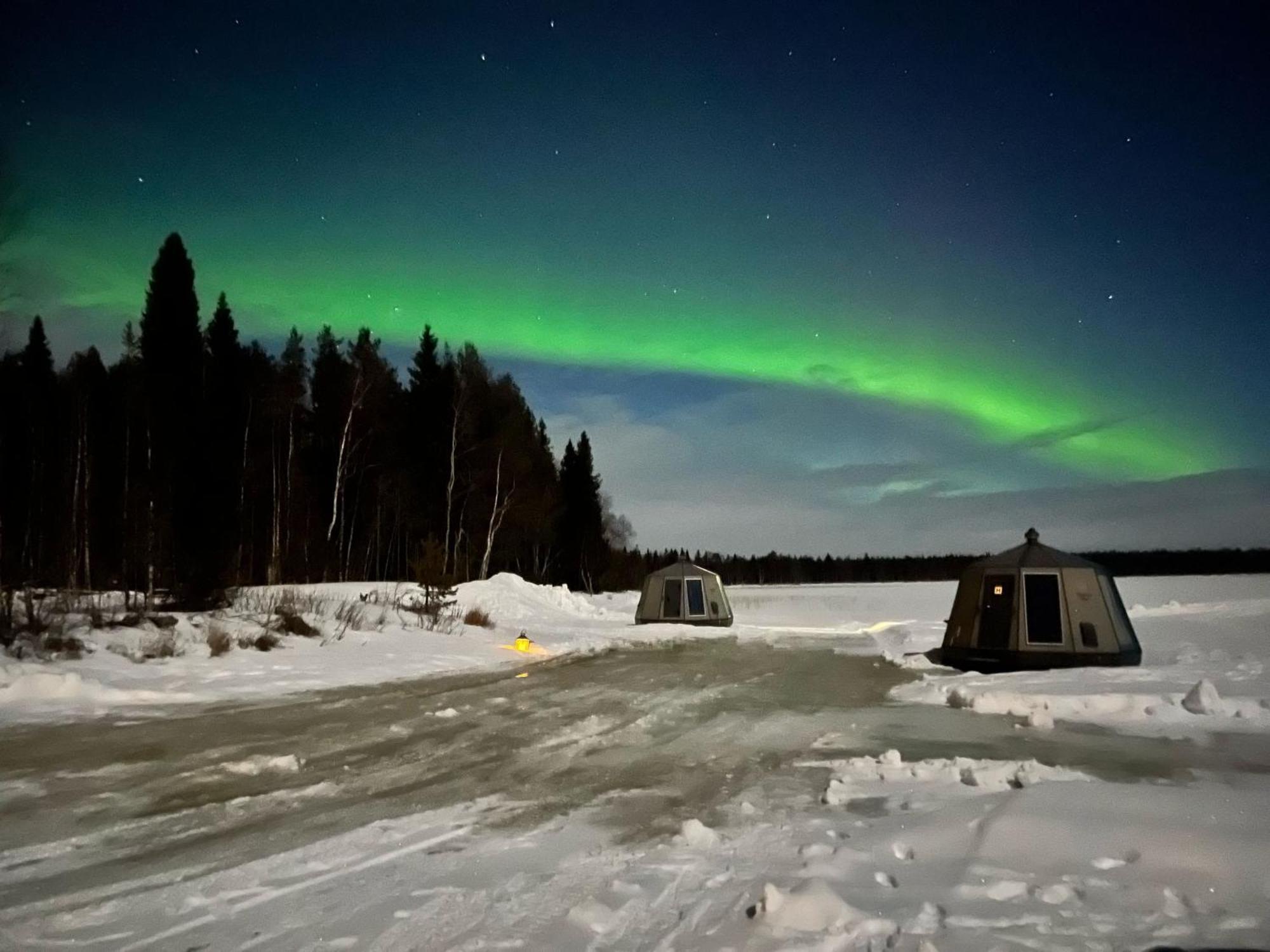 Vikajaervi Lake View Experience Igloos Рованиеми Экстерьер фото